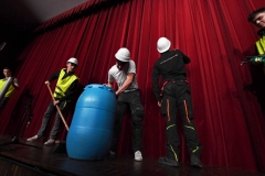 Zwischennummer Baustelle Wollerau.
Turnen, ETV Schindellegi, Kränzli 2024 "HEIMATGFÜHL", Freitag, 6. Dezember 2024 (Samichlaustag), 1. Vorstellung, 20.00 Uhr, Maihof, Schindellegi, 400 Zuschauer (ausverkauft), Photo and Copyright by Albert René Kolb/worldfotos.